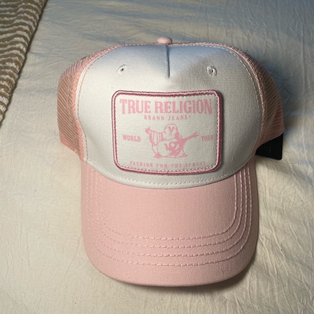 NEW WITH TAGS True Religion Trucker hat, pink & white, one size